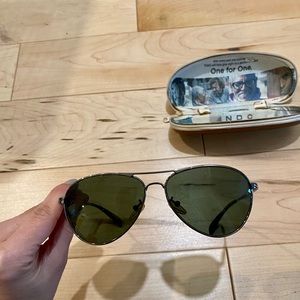 TOMS aviator sunglasses, shiny gunmetal green grey